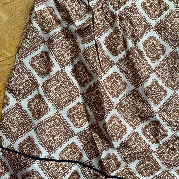 Prada silk “pajama” style short. Size xs/38. - Picture 4 of 4